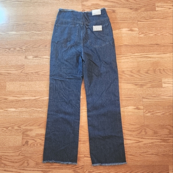NWT WeWoreWhat Frayed WB Straight Jean in True Blue, Size 28 - Picture 6 of 10